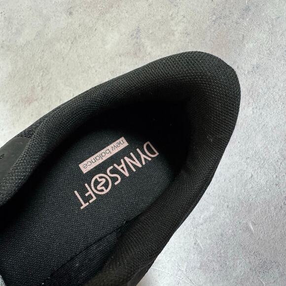 New Balance DynaSoft Pro Run v2 Black White Pink WPRORLK2 Womens Size 10.5 - Picture 8 of 10